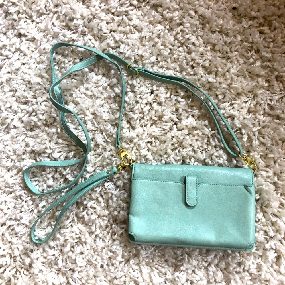 Mint Crossbody Wristlet Purse